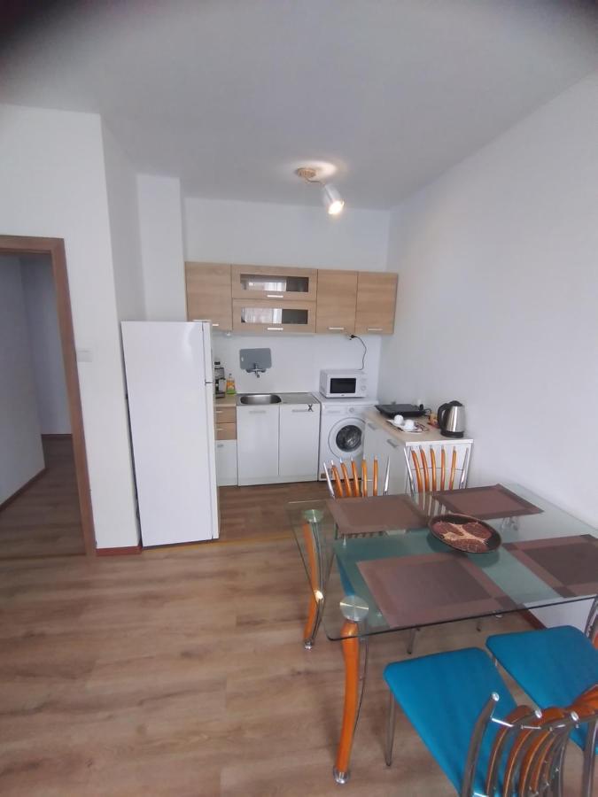 The Center Apartments Comfort Sandanski Luaran gambar