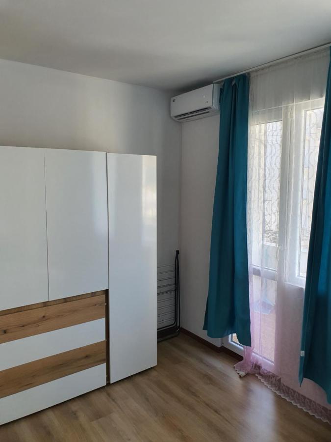 The Center Apartments Comfort Sandanski Luaran gambar
