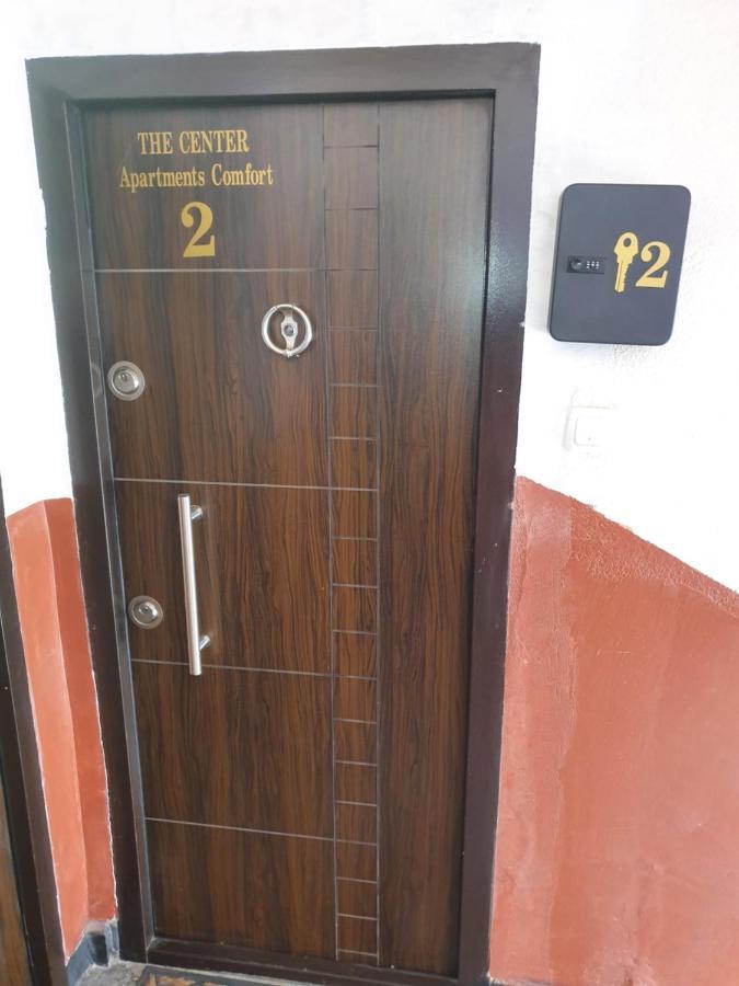 The Center Apartments Comfort Sandanski Luaran gambar